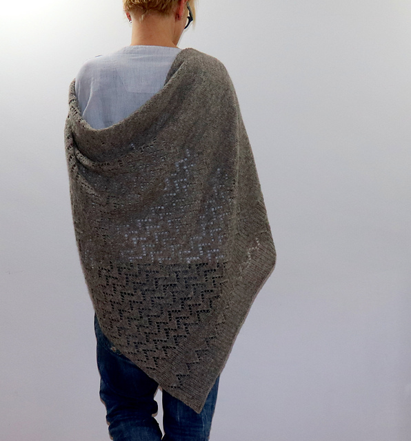 Kyler_01 Kyler Shawl by Isabel Kraemer