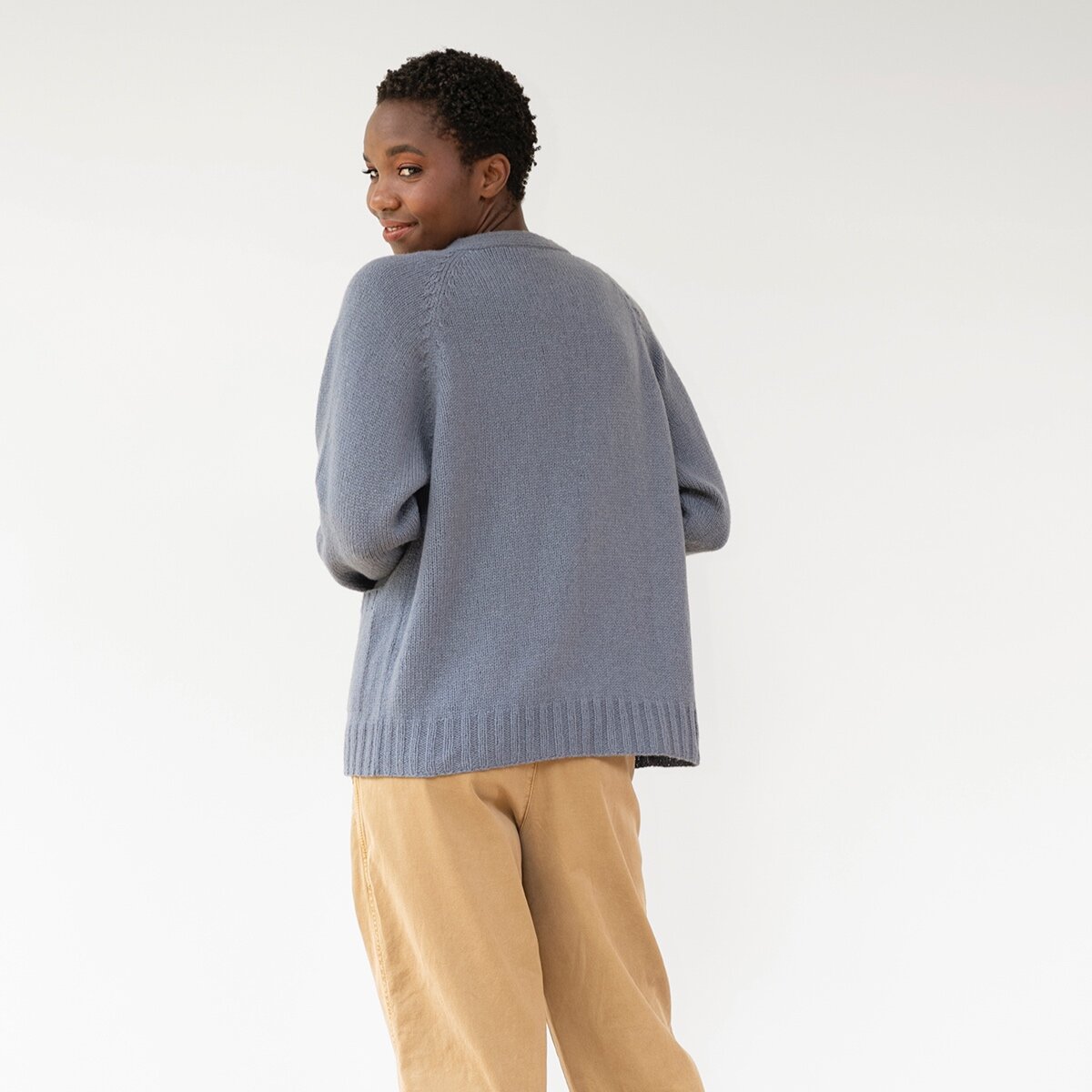 mYak_Pearson Cardigan_Julie Hoover_05