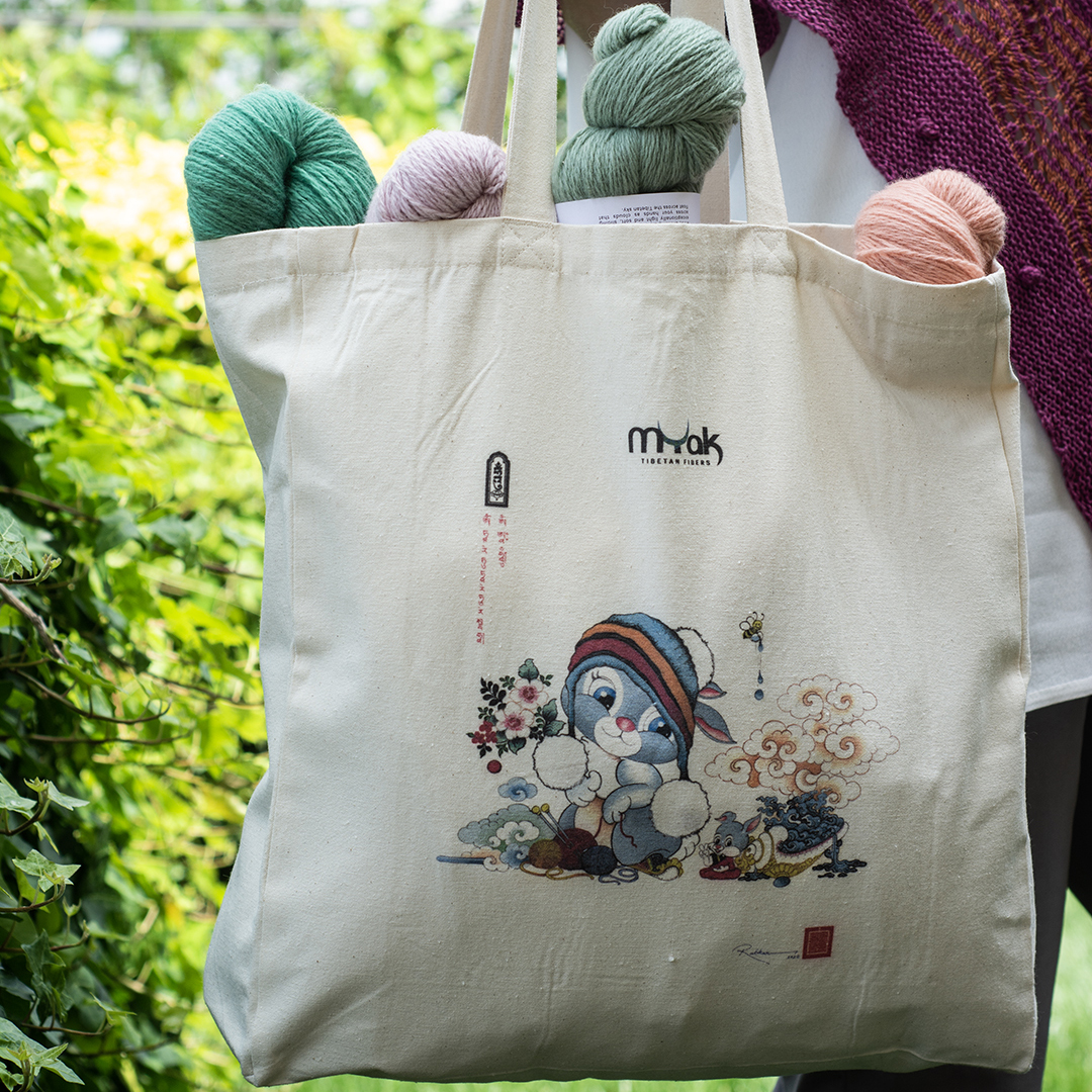 Big Tote Bag_Rabbit_in_02