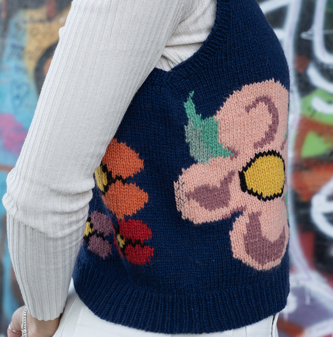 mYak_BLUE LAGOON FLOWERs_Tubiana_02_Q