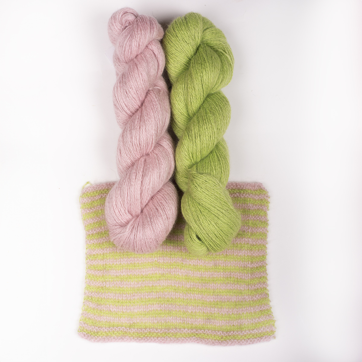 mYak_Yarn_Pink Pearl Appletini_SW