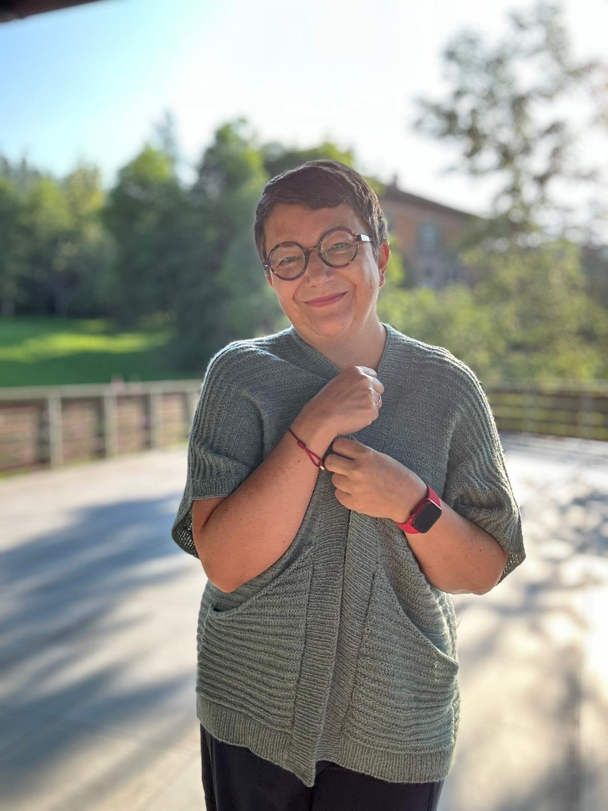 6ebfacd0-a178-4076-b5ac-34780fb65ad4 mYak Yarns Traveler Shell