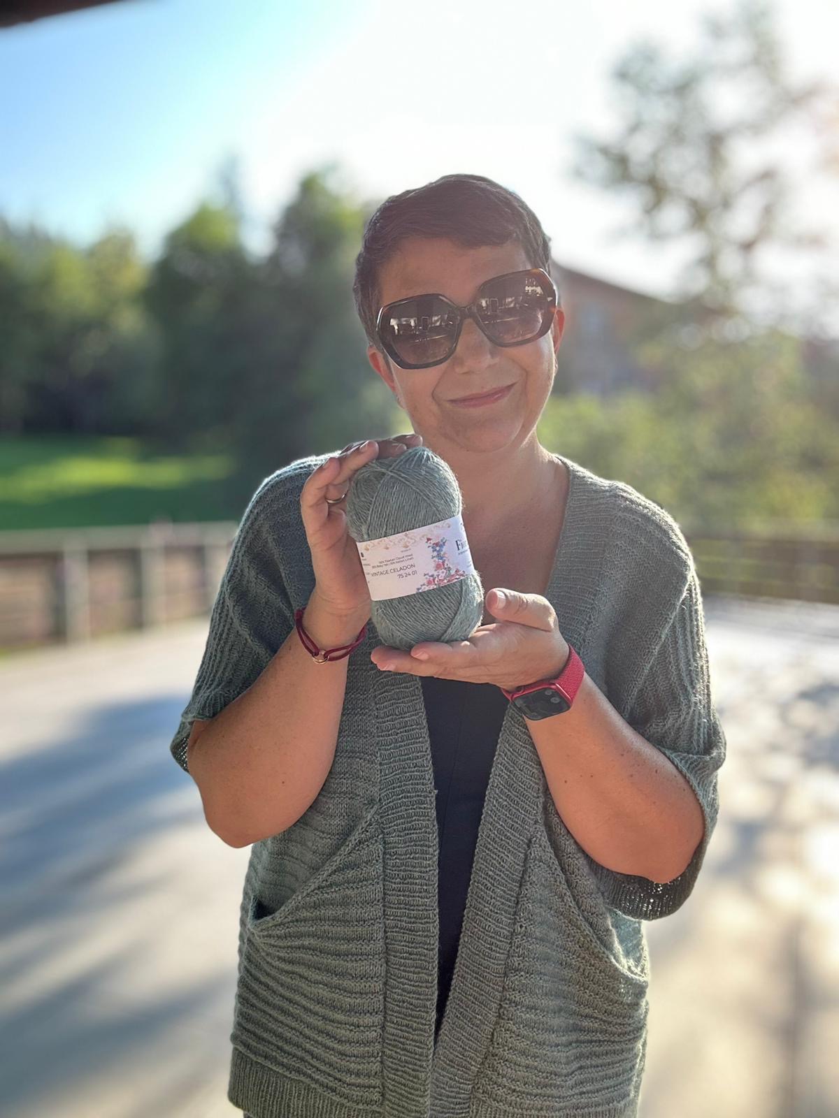 8312884b-ad56-494a-a45c-0bb0b5347fe7 mYak Yarns Traveler Shell