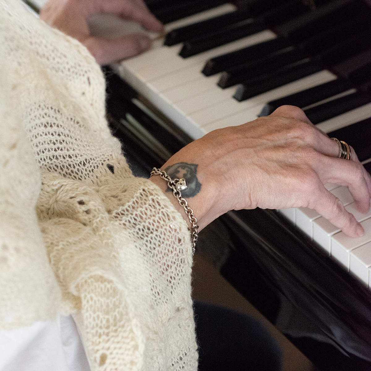 MYAK_Walking with Nala by Eri Shimizu14