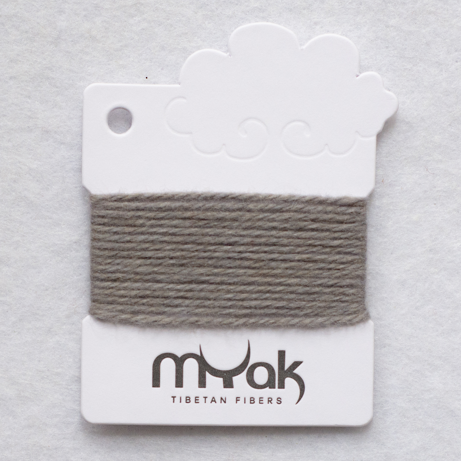 21_mYak_Sample Baby Yak Medium_Silver Grey