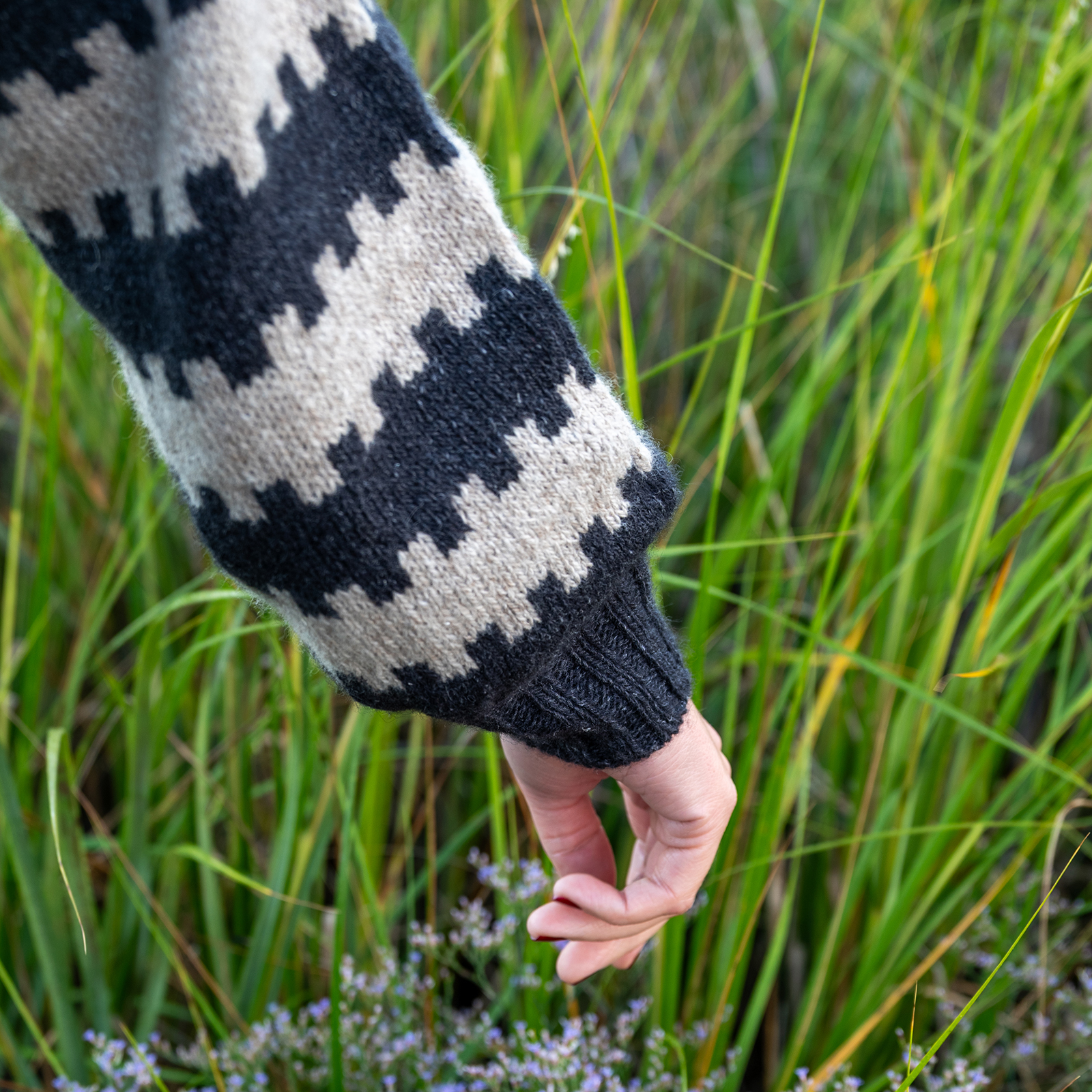 Night Lines in Fior Di Lino by Samantha Guerin
