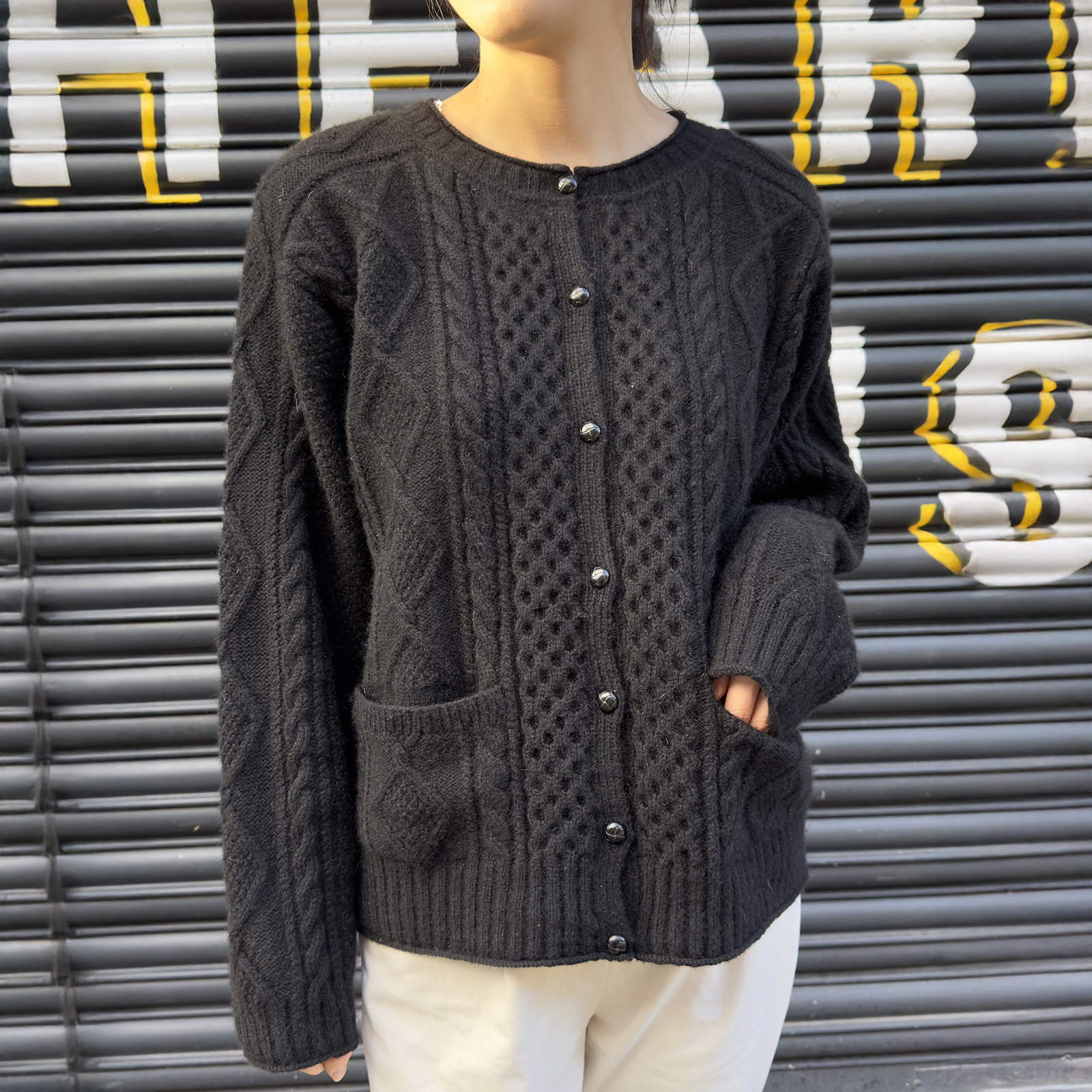 mYak_108 Cardigan_Bana Kavanagh_03